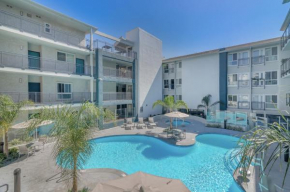 Lux Oasis in West Hollywood, Free Parking & Swimming pool